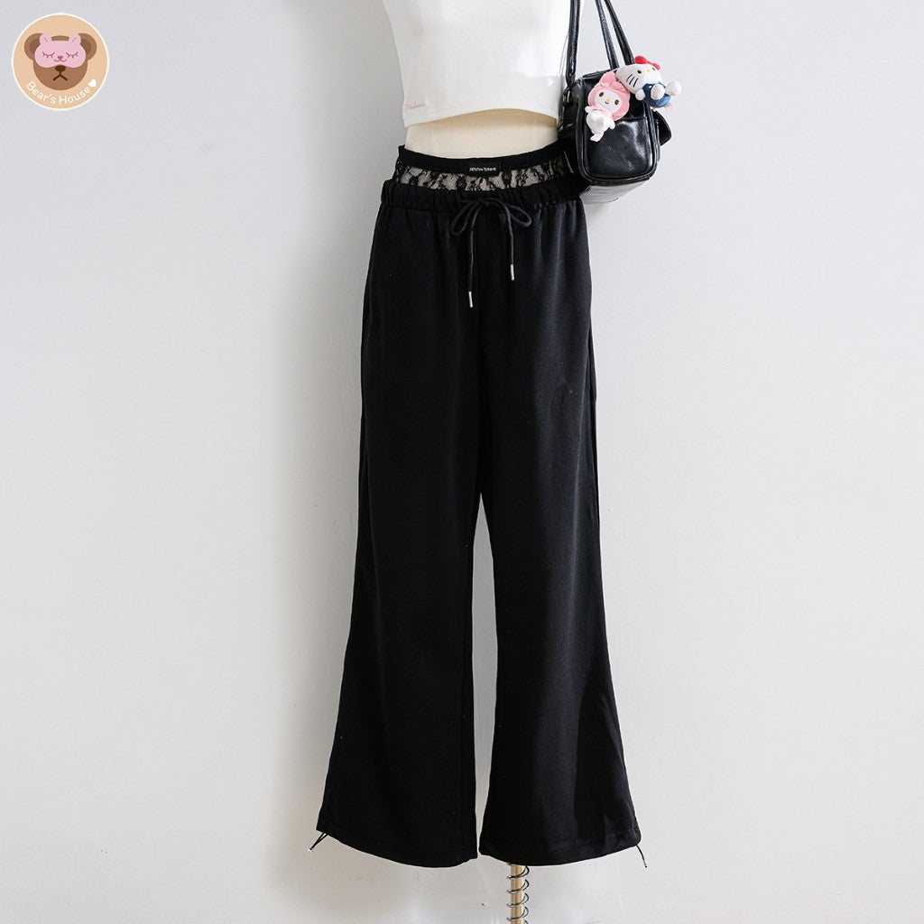 Girly Top เสื้อครอปสายเดี่ยว เเต่งอะไหล่เงิน ดีเทลปักโลโก้ด้านล่างขวา ทรงสวย รุ่นนี้น่ารัก