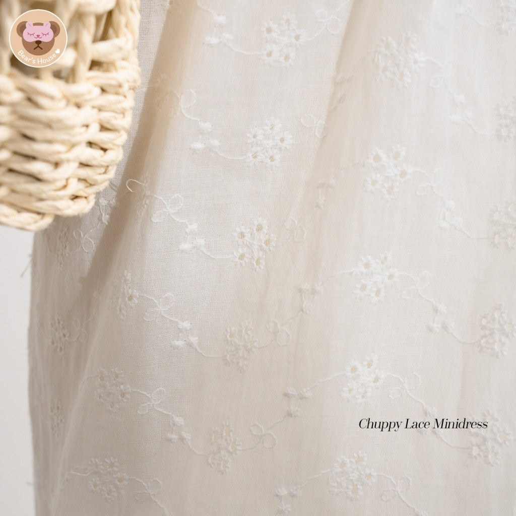 Chuppy Lace Minidress เดรสสายเดี่ยวลูกไม้ ดีเทลปรับสายรูด ผูกคอ ด้านหน้าผูกโบว์ มีซับในทั้งตัว