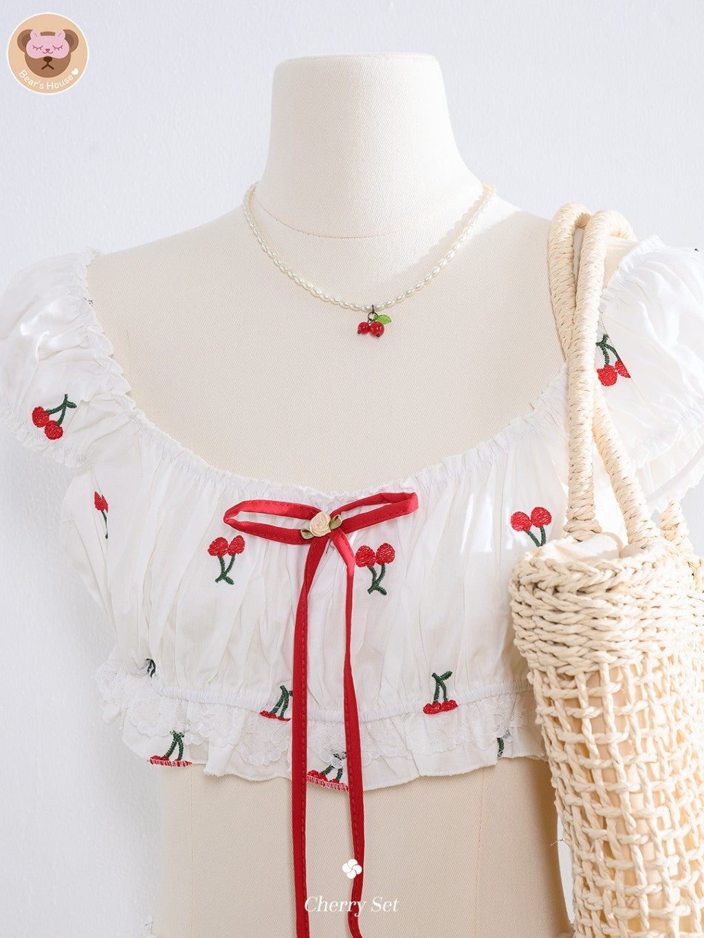 Cherry Set 🍒งานเซ็ท 2 ชิ้น เสื้อครอปจิ๋ว ปักลายเชอร์ กางเกงเอวสม็อค