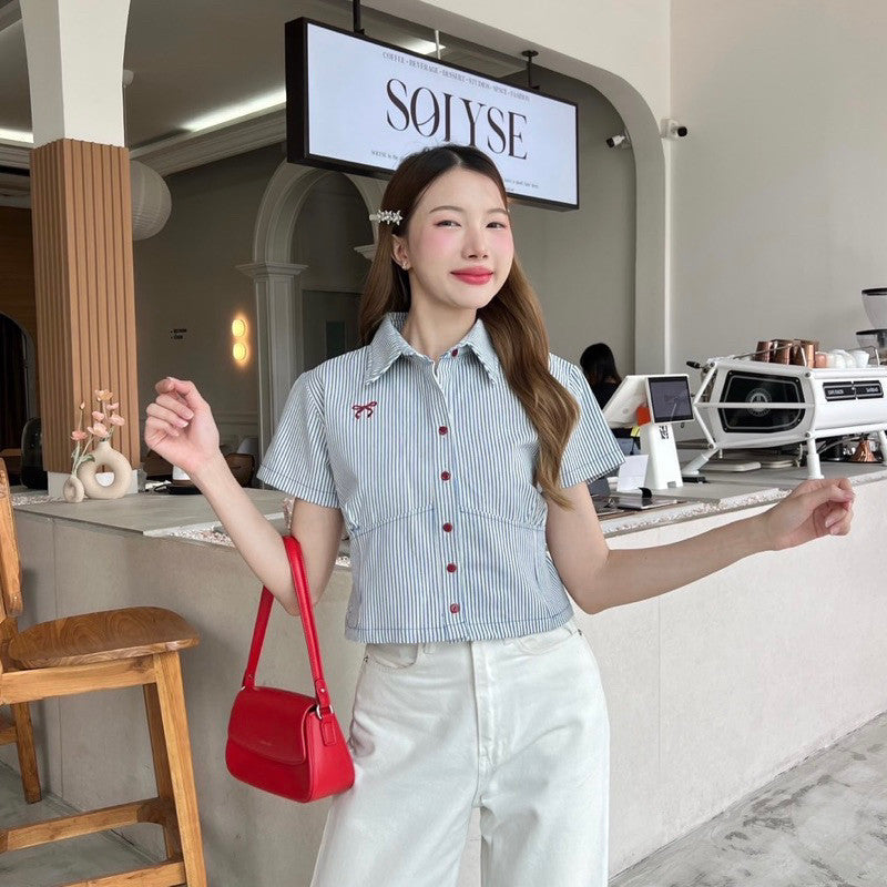 Royal Denim Strip Shirt เสื้อยีนส์เเท้แขนสั้นลายริ้ว  ปักโบว์จิ๋ว