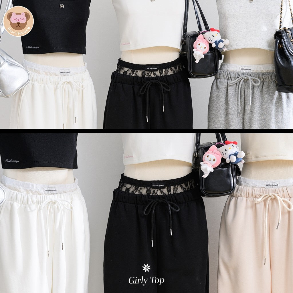 Girly Top เสื้อครอปสายเดี่ยว เเต่งอะไหล่เงิน ดีเทลปักโลโก้ด้านล่างขวา ทรงสวย รุ่นนี้น่ารัก