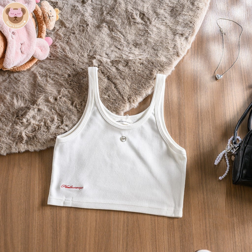 Pup up Tank Top เสื้อกล้ามสีพื้น ครอป ดีเทลติดอะไหล่เงิน ปลายเสื้อปักโลโก้ ผ้าร่องยืดหยุ่น