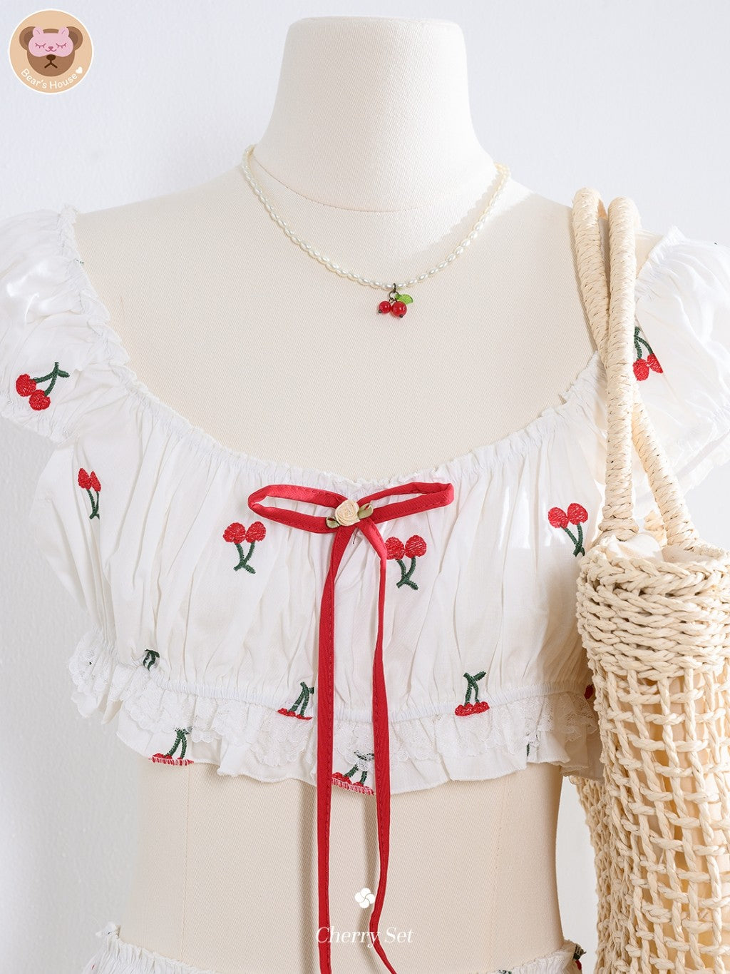 Cherry Set 🍒งานเซ็ท 2 ชิ้น เสื้อครอปจิ๋ว ปักลายเชอร์ กางเกงเอวสม็อค
